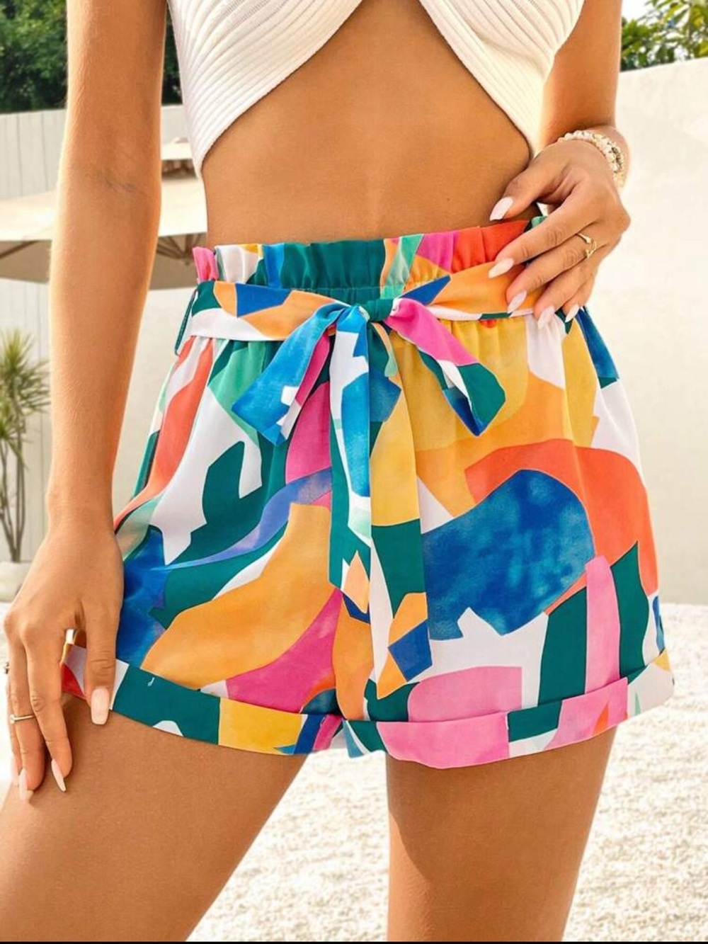 High-Waist Multicolor Abstract Print Tie-Belt Women’s Shorts - Medium